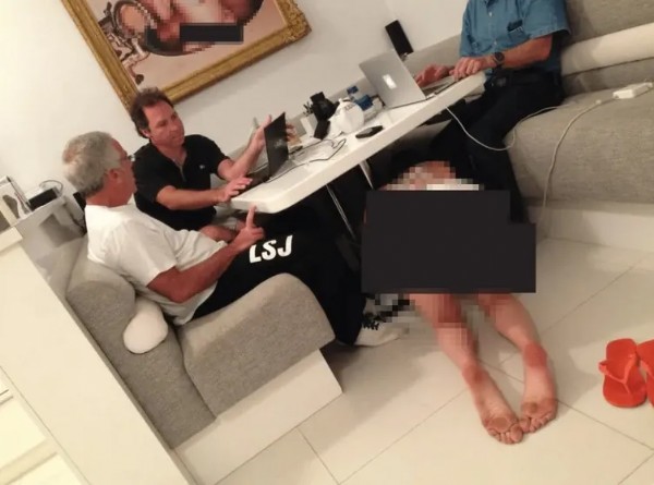 Epstein'in Paris'teki Dairesinin Görüntüleri Ortaya Çıktı! Genç Kızların Çıplak Fotoğrafları Mide Bulandırdı